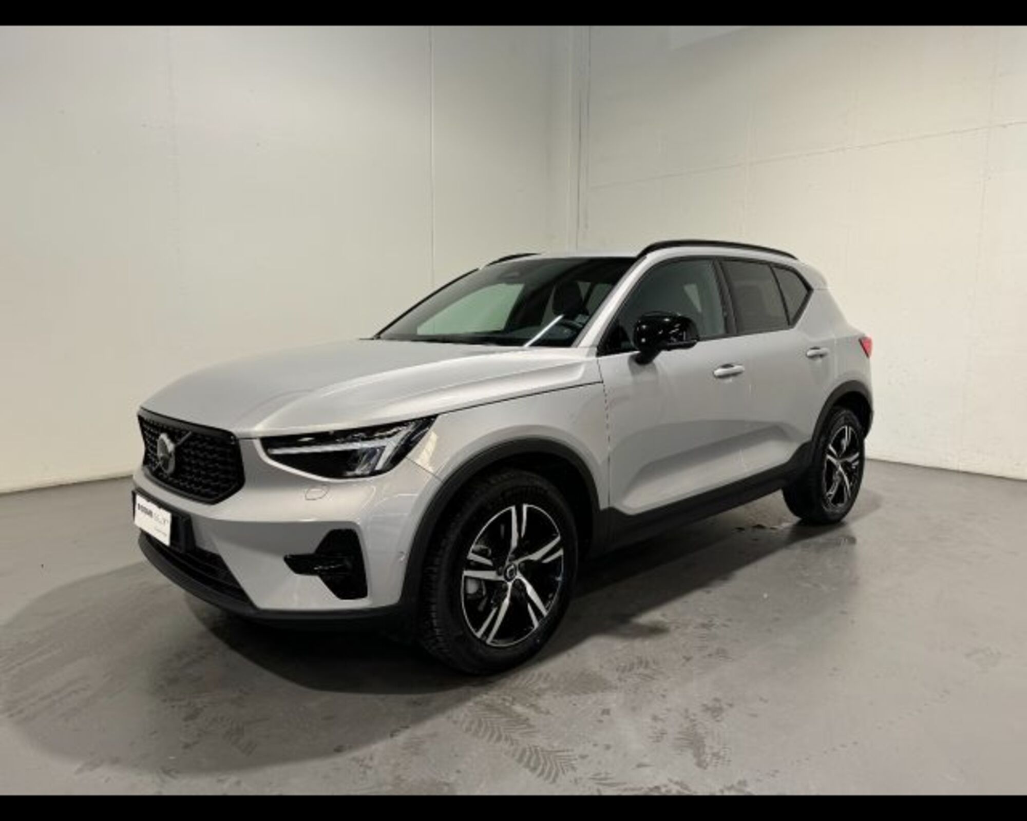 Volvo XC40 B3 automatico Plus Dark  del 2023 usata a Conegliano