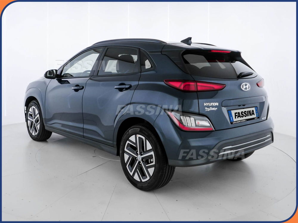 Hyundai Kona nuova a Milano (4)