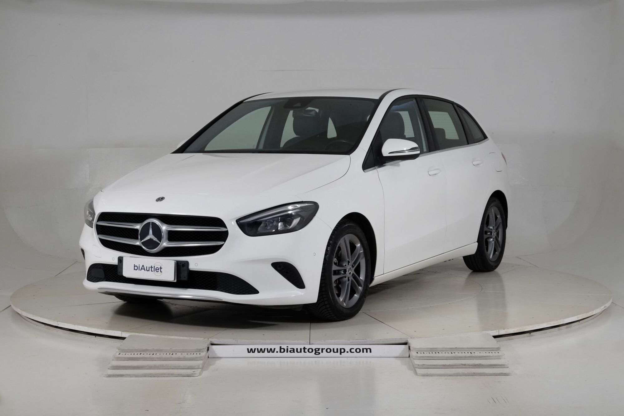 Mercedes-Benz Classe B 160 Sport  del 2020 usata a Alessandria