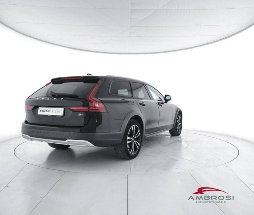 Volvo V90 Cross Country usata a Perugia (3)