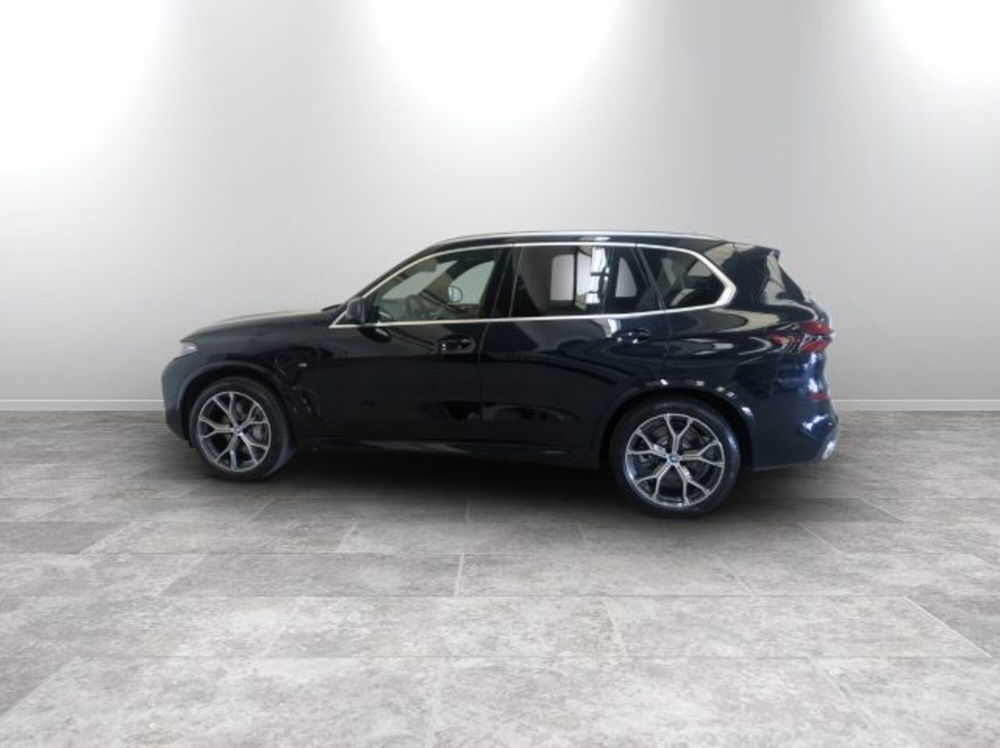 BMW X5 nuova a Modena (18)