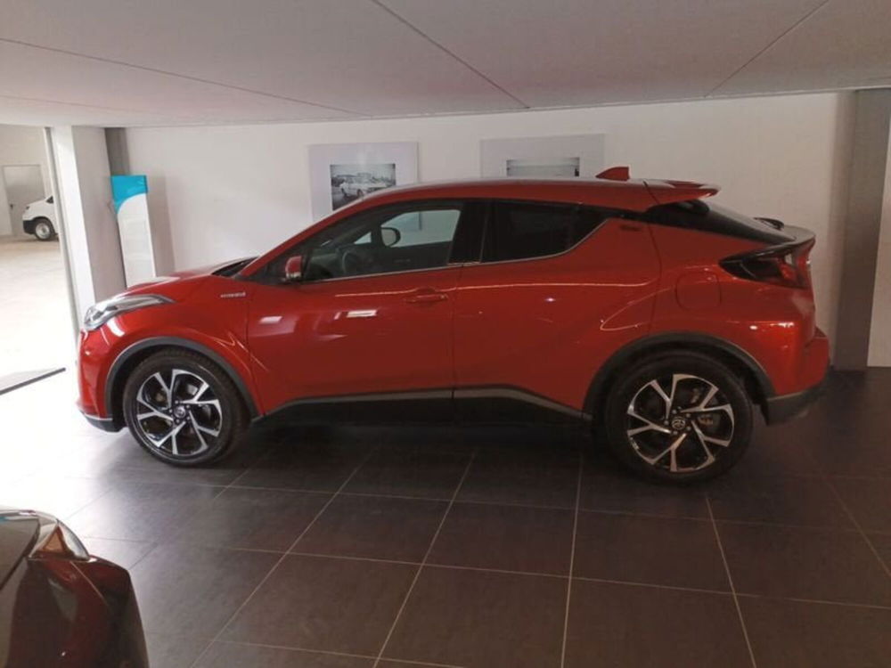 Toyota Toyota C-HR usata a Vicenza (16)