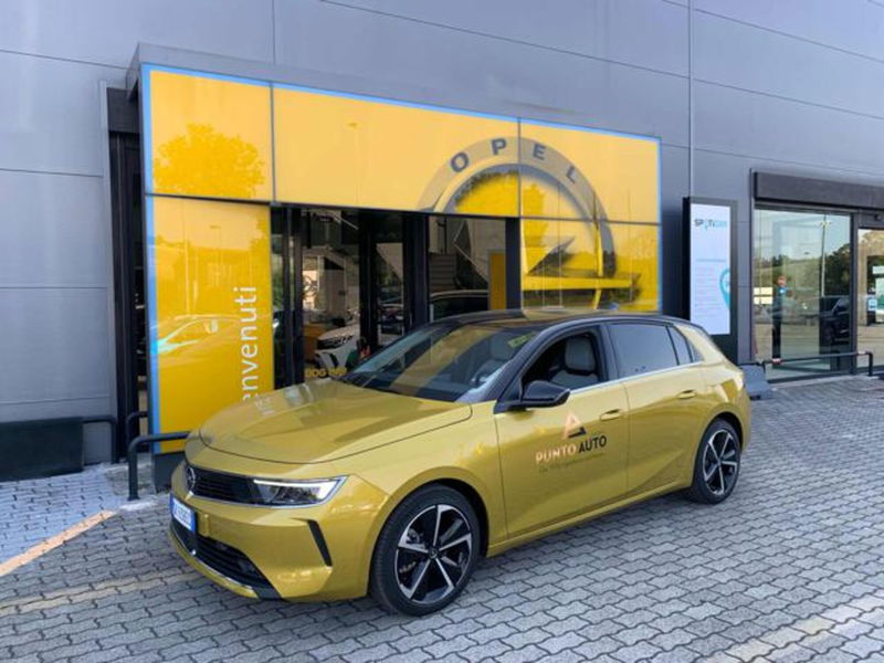 Opel Astra 1.5 Turbo Diesel 130 CV AT8 Business Elegance del 2023 usata a Ancona