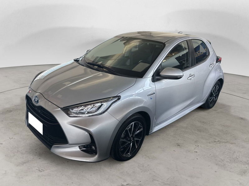 Toyota Yaris 1.5 Hybrid 5 porte Trend del 2020 usata a Napoli