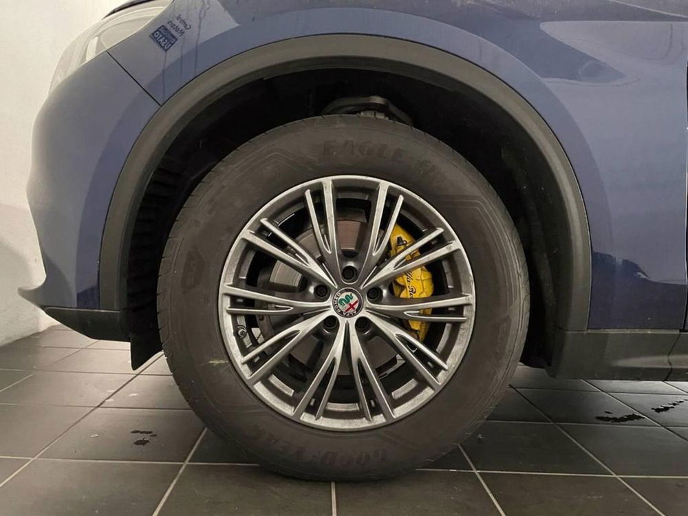 Alfa Romeo Stelvio usata a Torino (15)