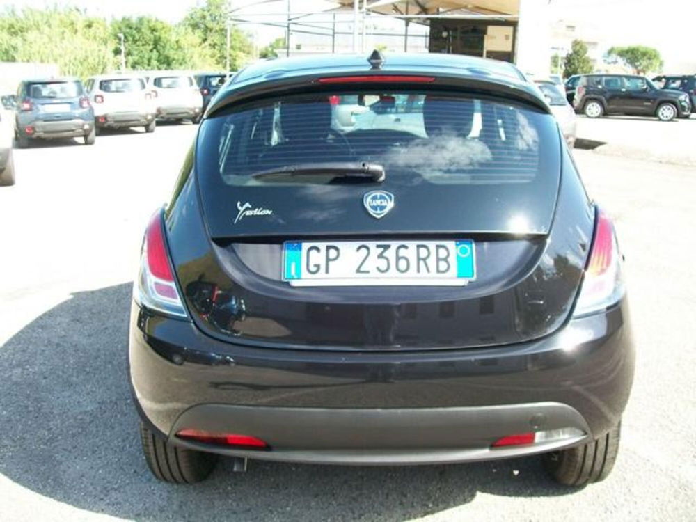 Lancia Ypsilon nuova a Frosinone (5)