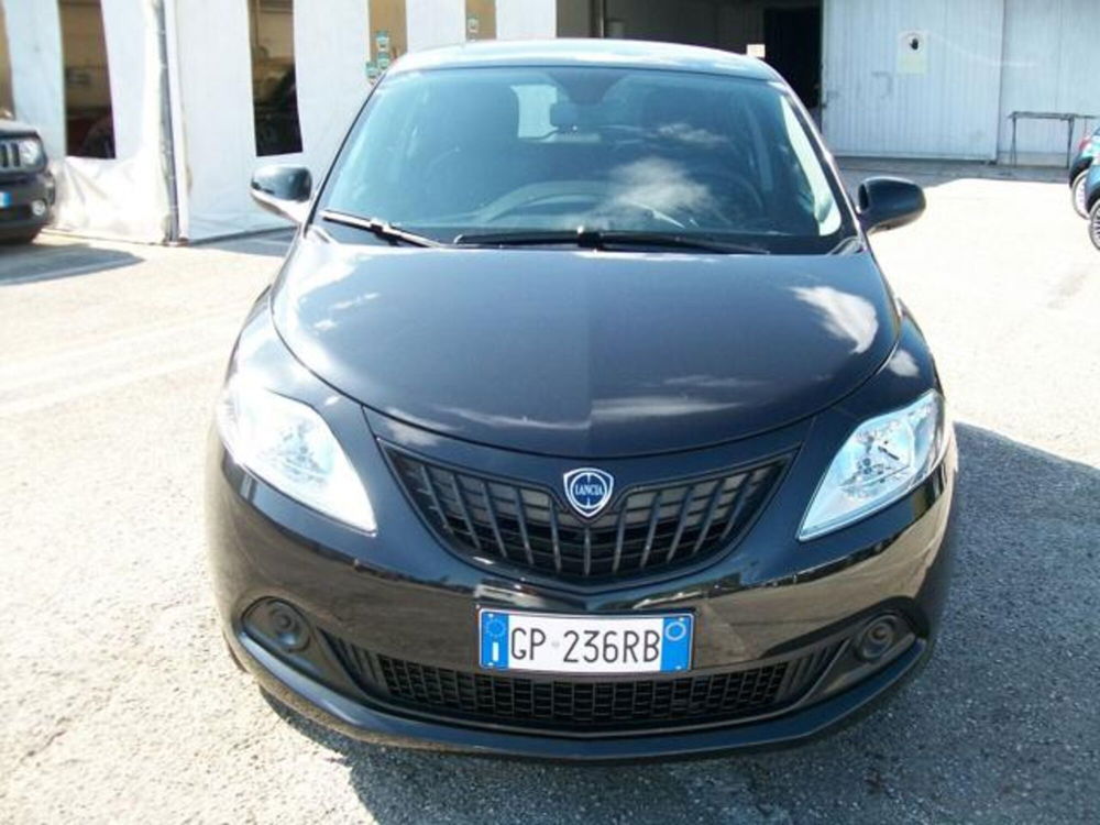 Lancia Ypsilon nuova a Frosinone (9)