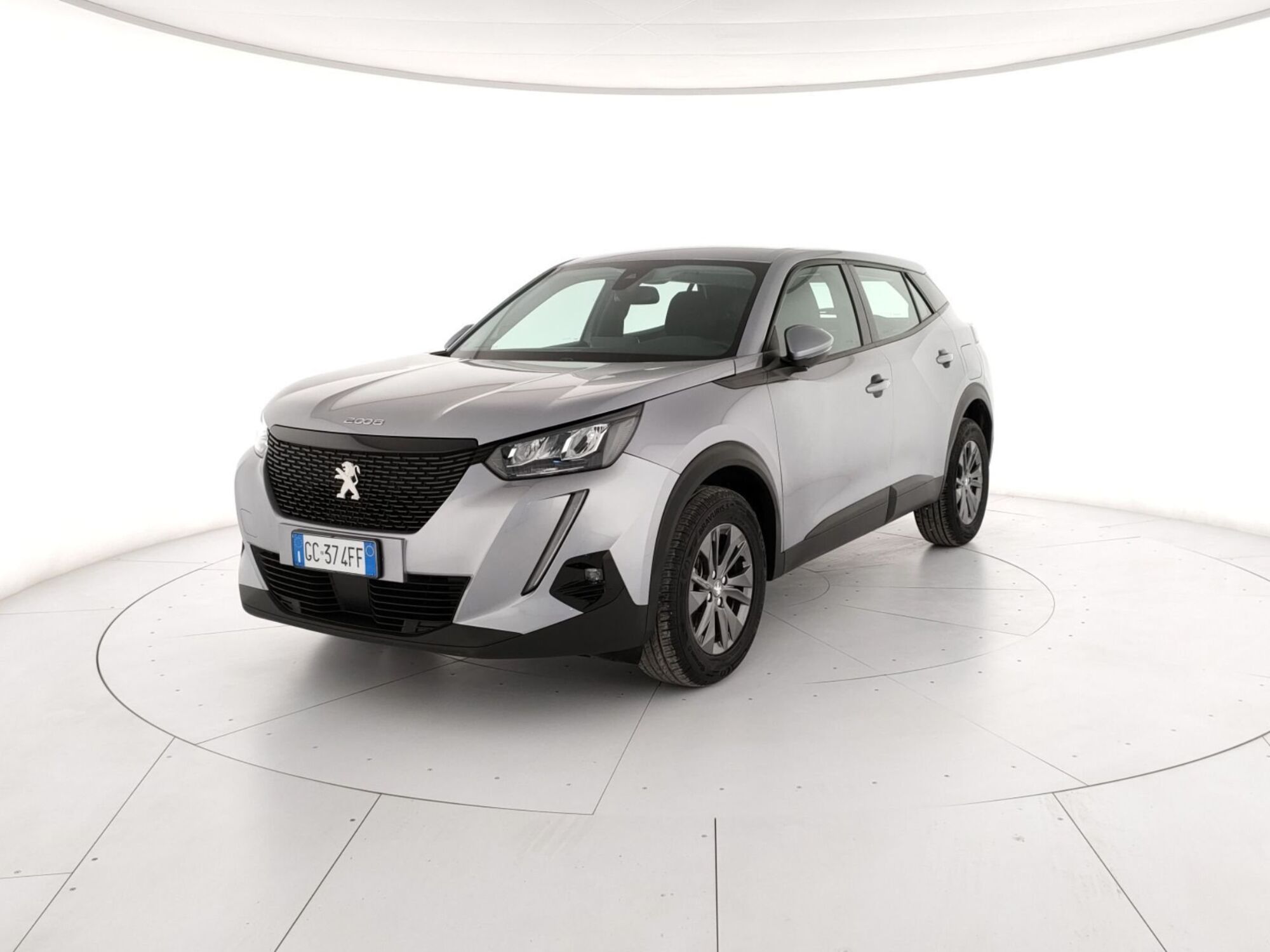 Peugeot 2008 PureTech 130 S&amp;S Active del 2020 usata a Tivoli