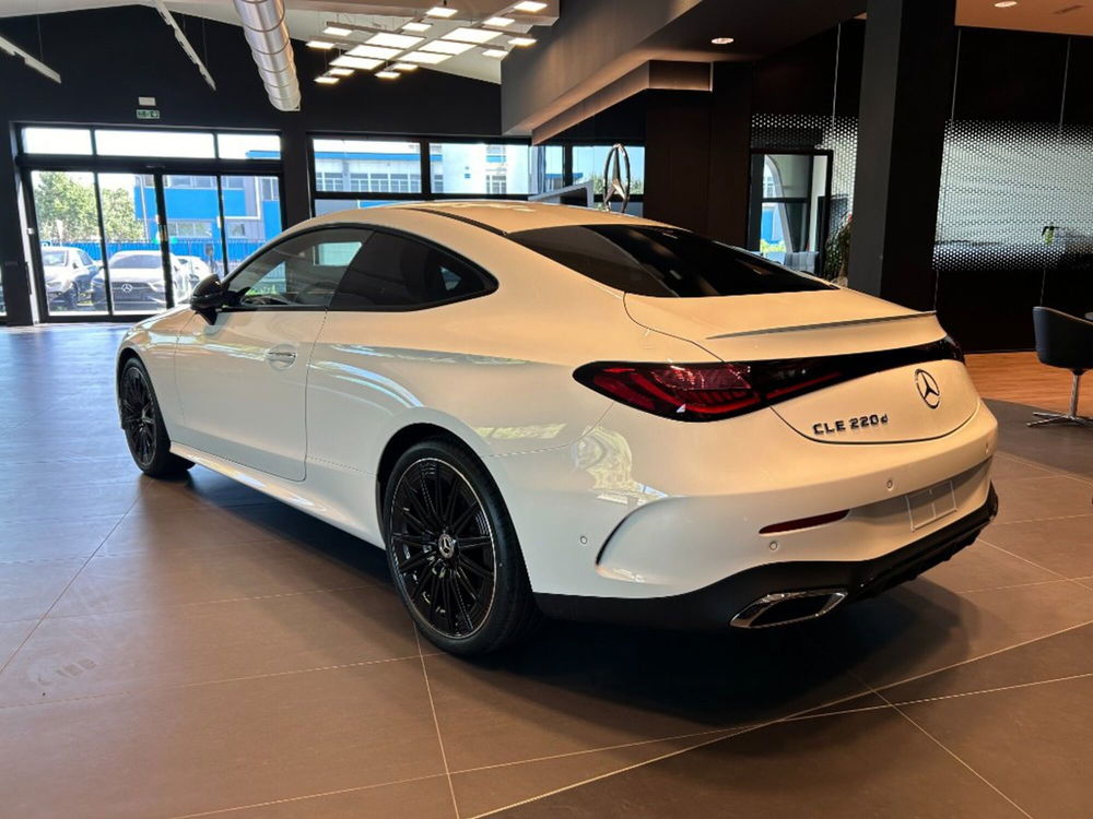 Mercedes-Benz CLE Coupé nuova a Siena (4)