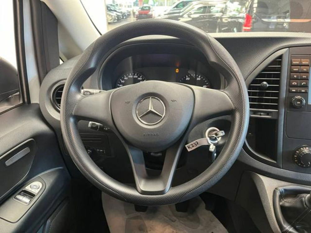 Mercedes-Benz Vito usata a Milano (9)