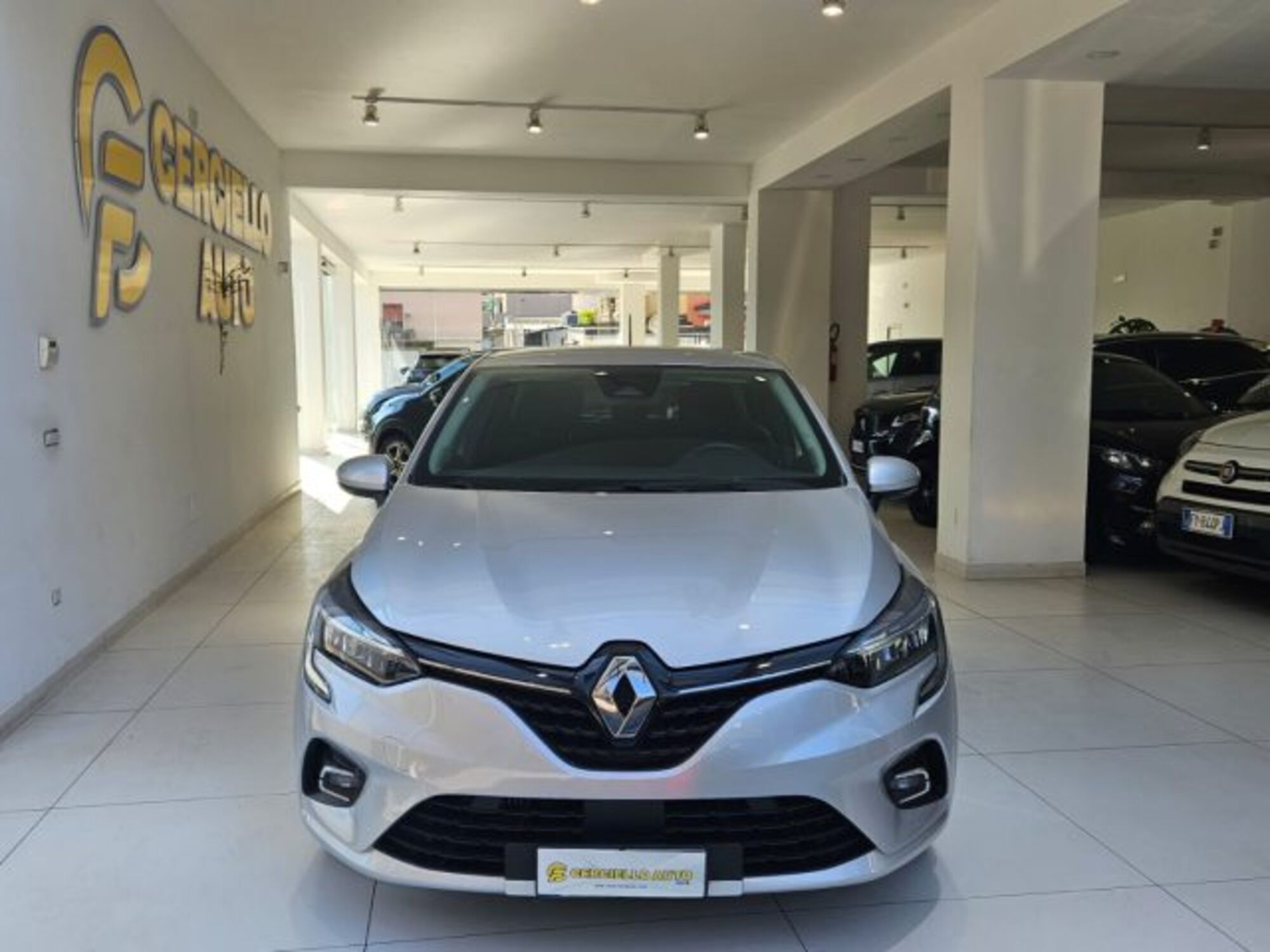 Renault Clio TCe 90 CV 5 porte Zen  del 2021 usata a Somma Vesuviana