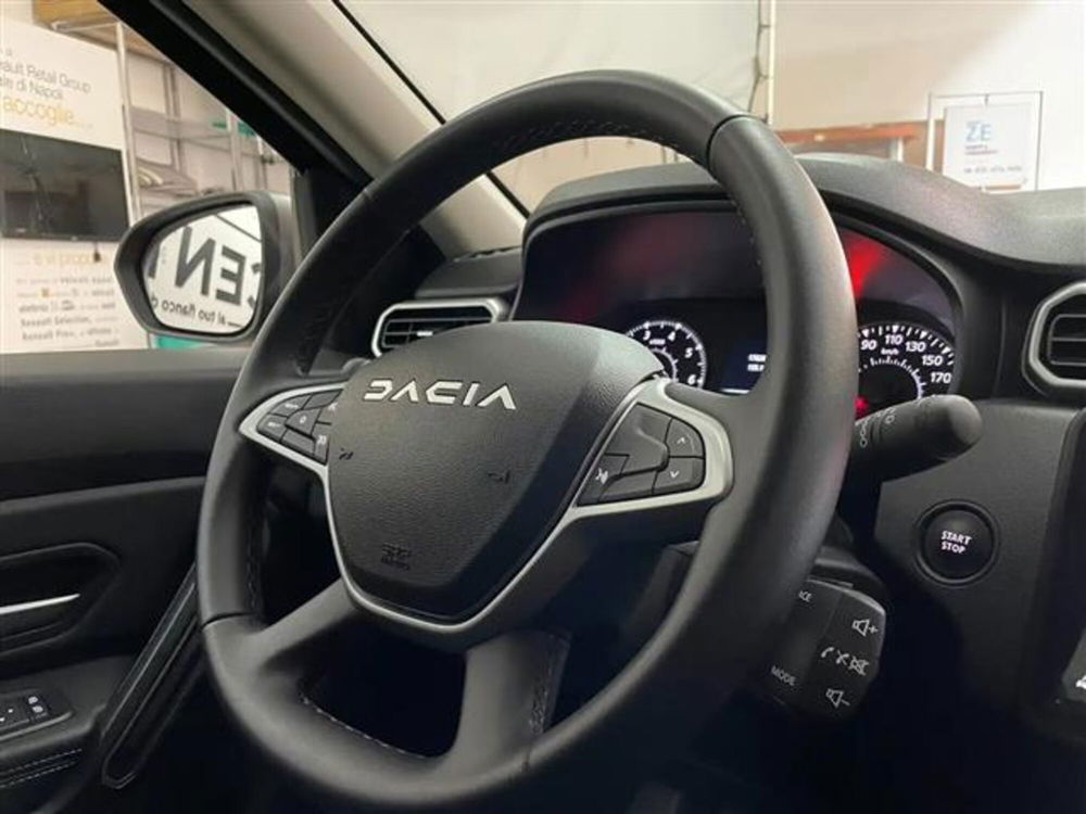 Dacia Duster usata a Salerno (11)