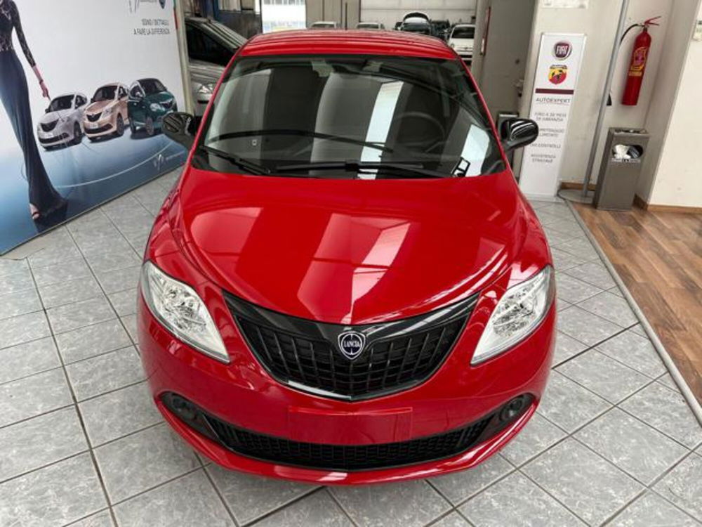 Lancia Ypsilon nuova a Modena (2)