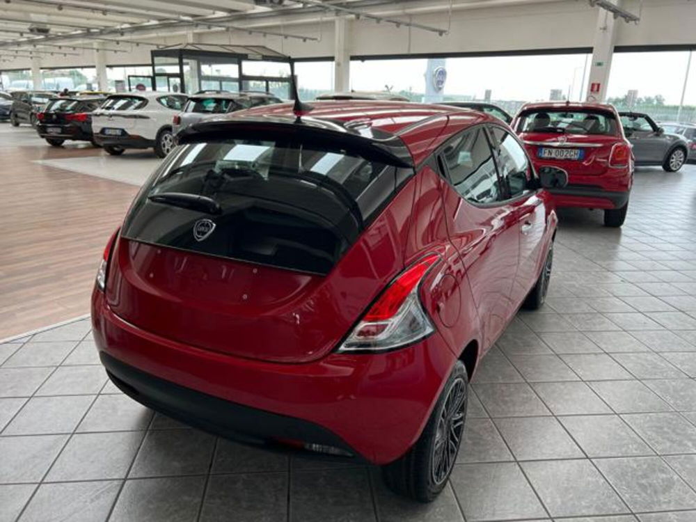 Lancia Ypsilon nuova a Modena (3)