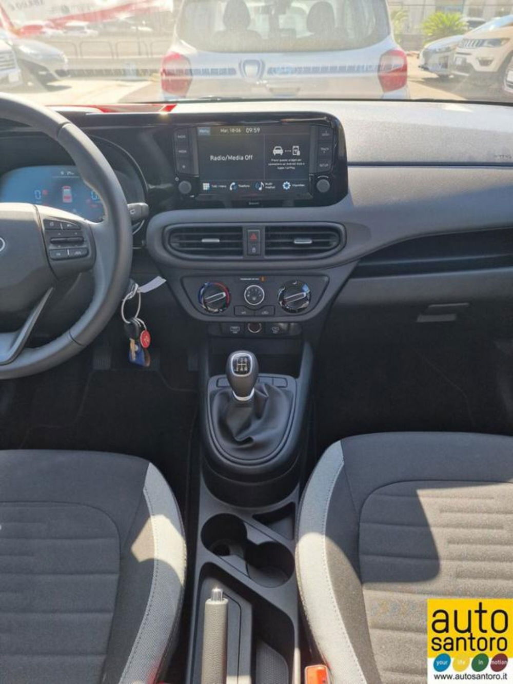 Hyundai i10 nuova a Salerno (12)