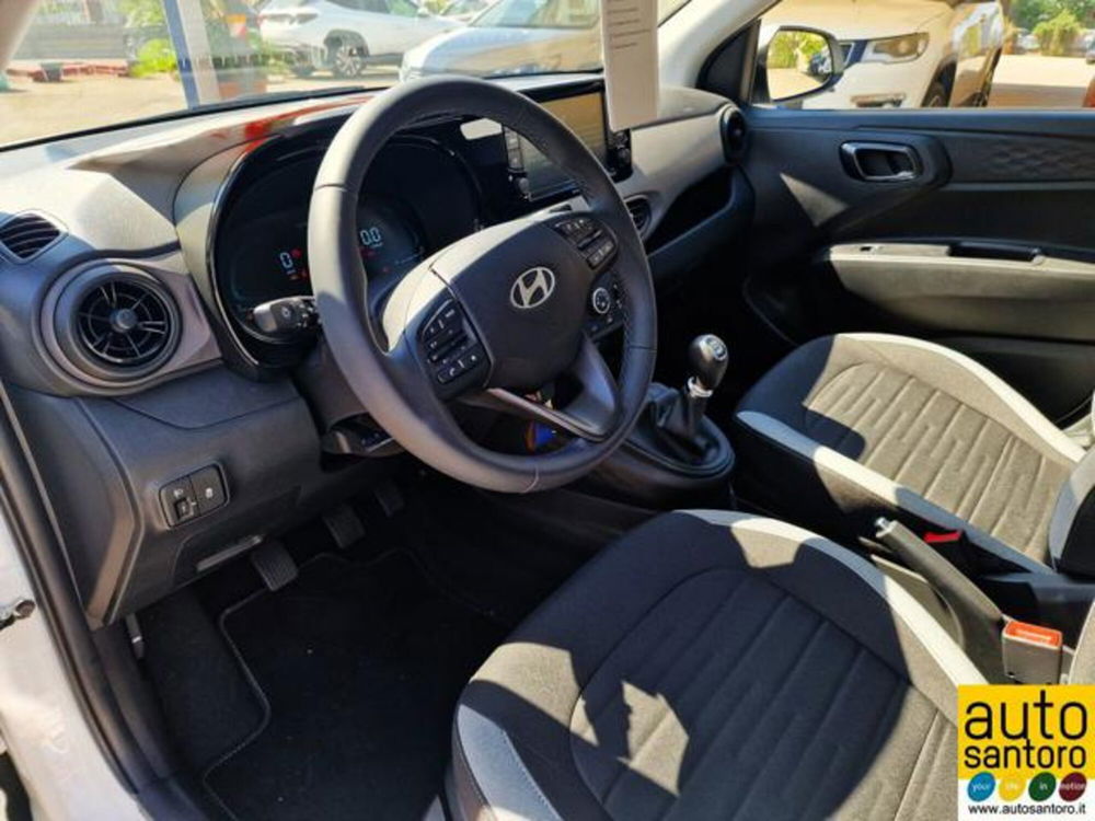 Hyundai i10 nuova a Salerno (18)