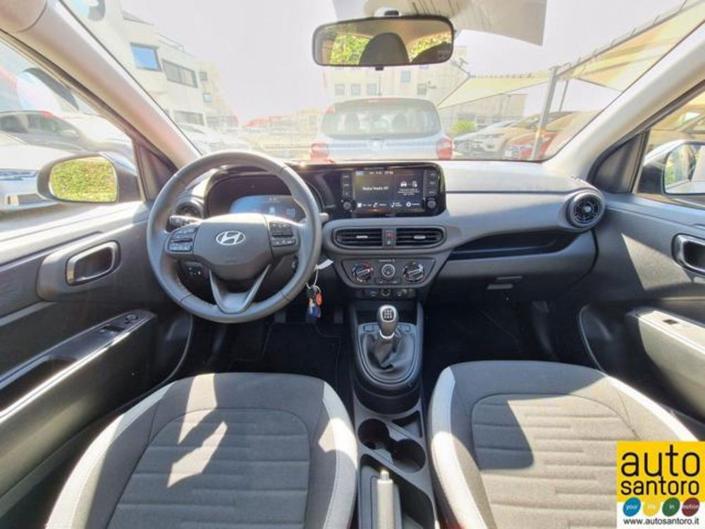 Hyundai i10 nuova a Salerno (18)