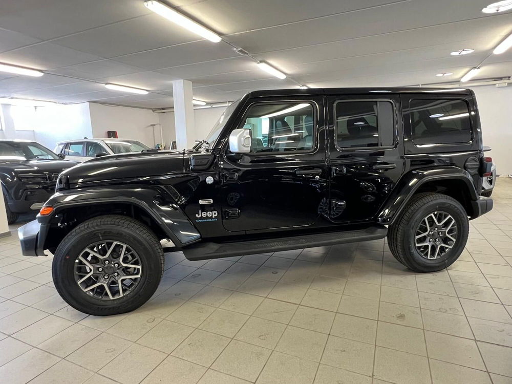 Jeep Wrangler Unlimited nuova a Arezzo (5)