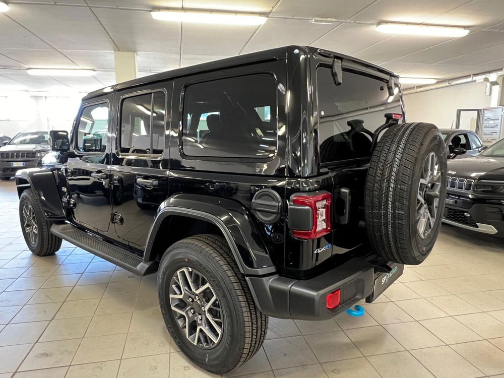 Jeep Wrangler Unlimited nuova a Arezzo (6)