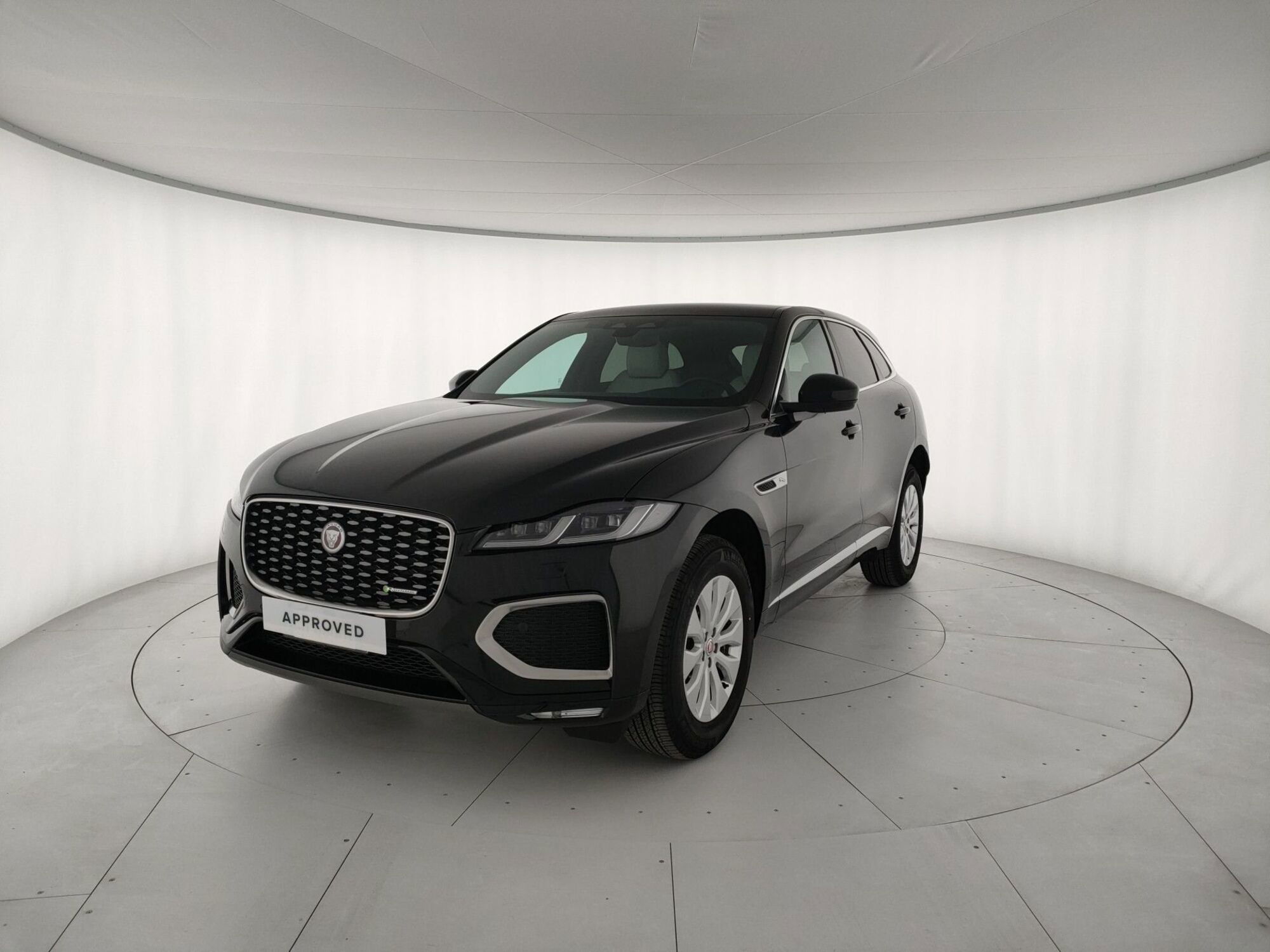 Jaguar F-Pace 2.0 D 204 CV AWD aut. R-Dynamic S  del 2023 usata a Milano