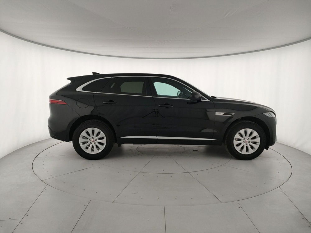 Jaguar F-Pace usata a Milano (6)