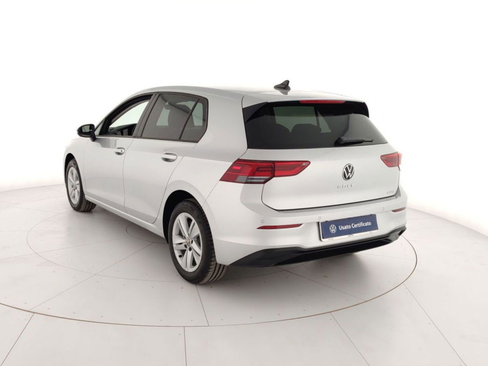 Volkswagen Golf nuova a Massa-Carrara (2)