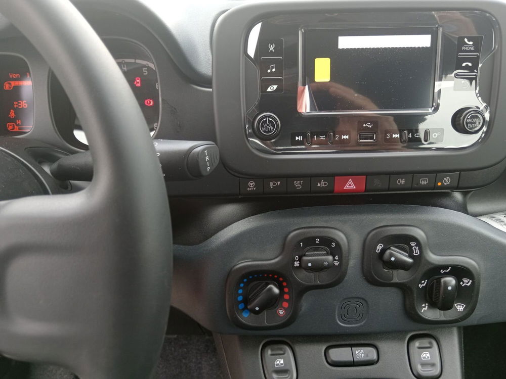 Fiat Panda Cross nuova a Alessandria (13)