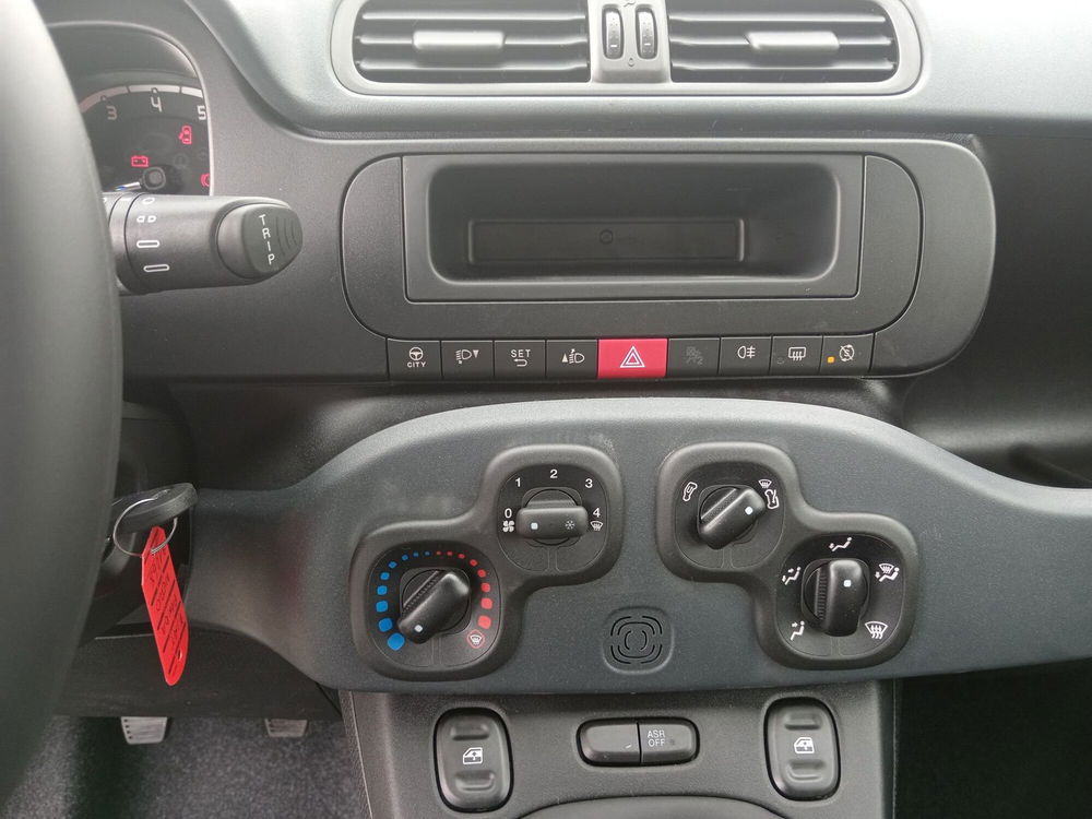 Fiat Panda Cross nuova a Alessandria (13)