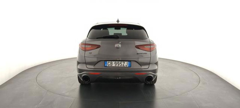 Alfa Romeo Stelvio usata a Perugia (5)