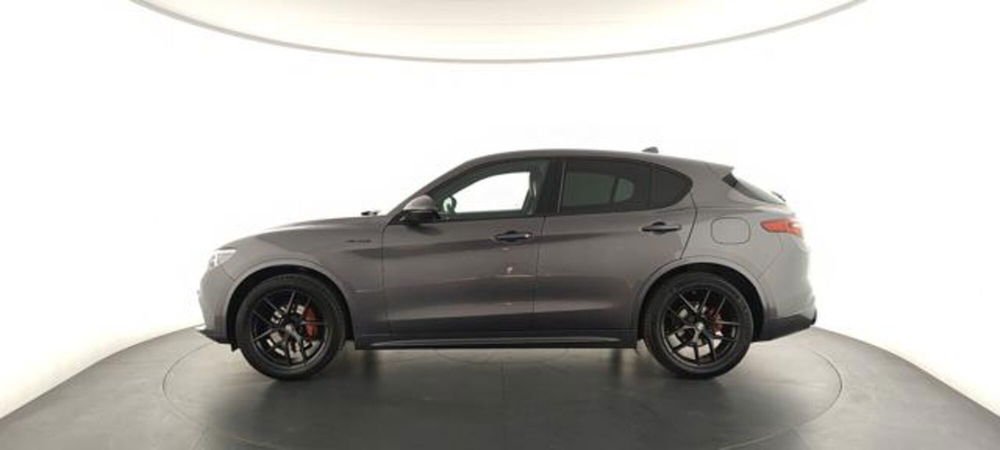 Alfa Romeo Stelvio usata a Perugia (7)