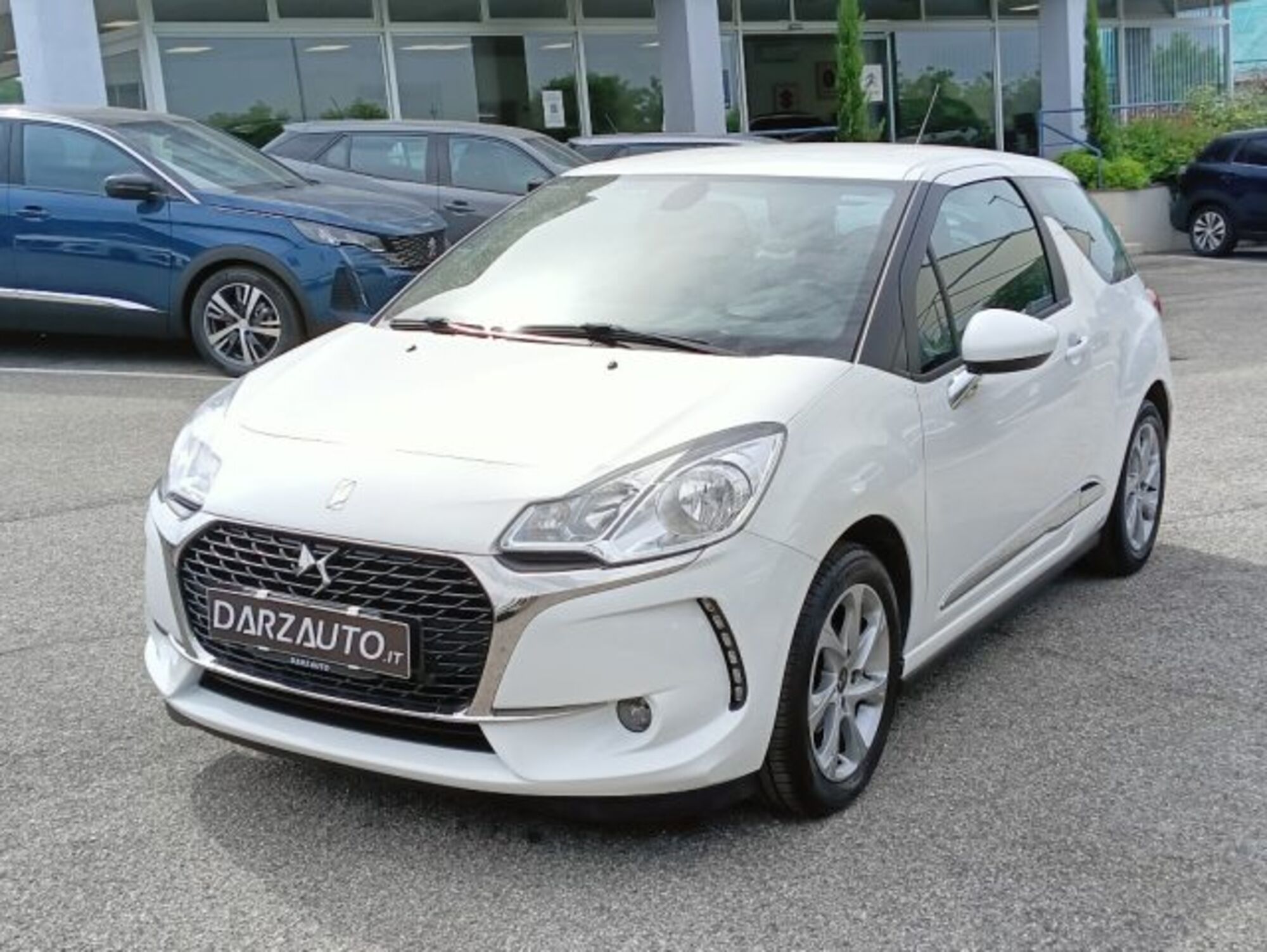 Ds DS 3 Coup&eacute; DS 3 PureTech 110 aut. So Chic  del 2019 usata a Desenzano del Garda