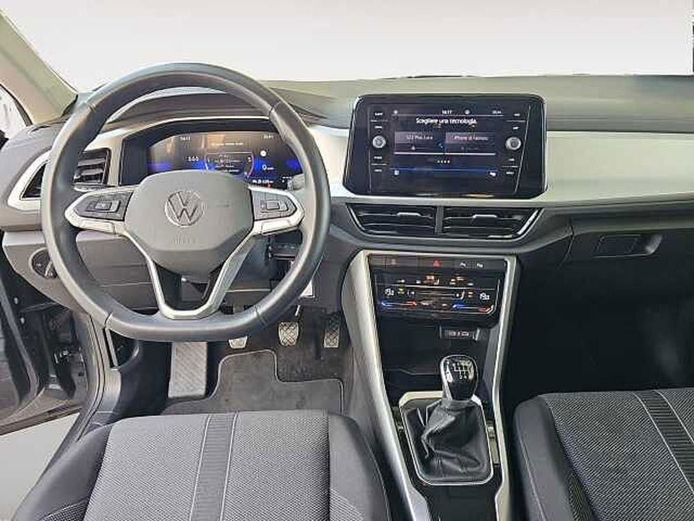 Volkswagen T-Roc usata a Lecco (9)