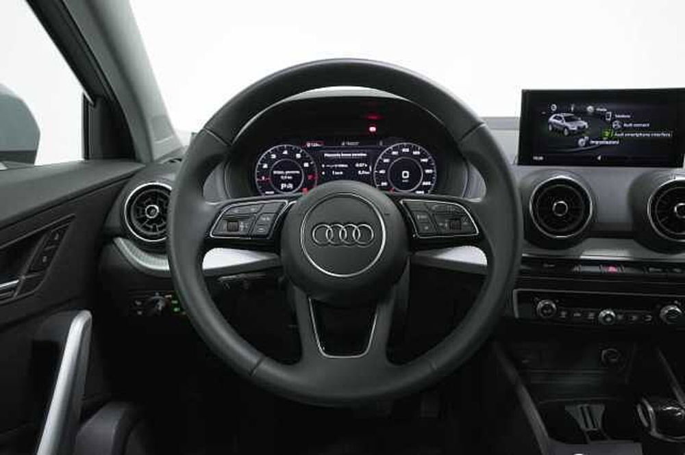 Audi Q2 usata a Como (6)