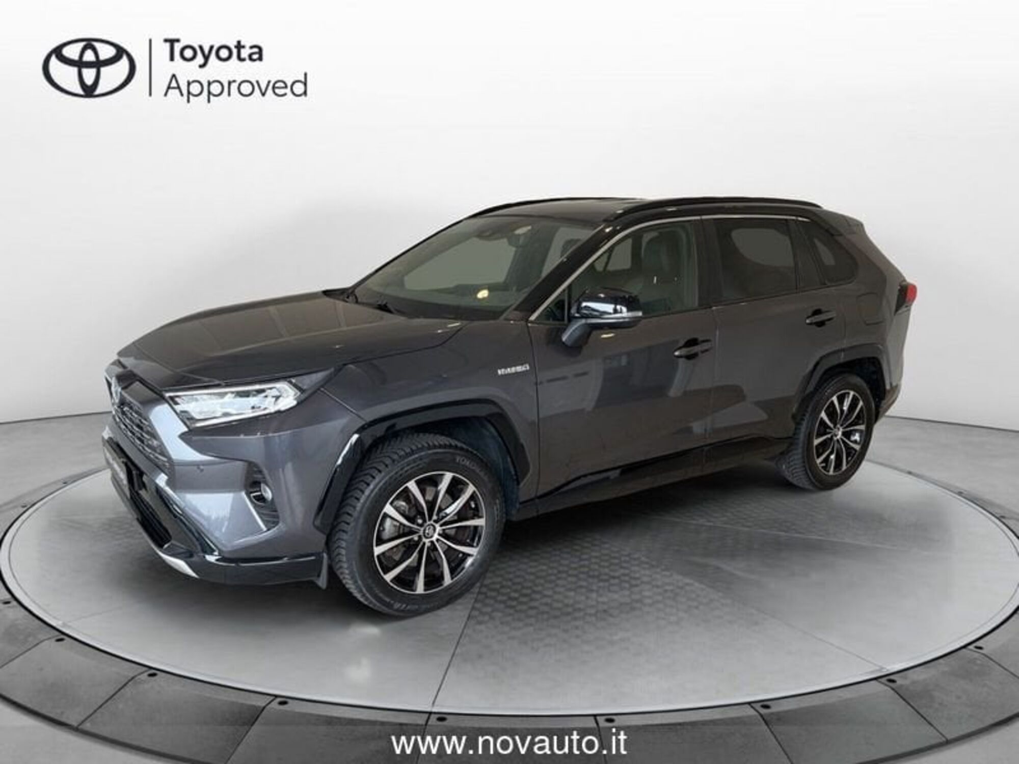 Toyota Rav4 HV (222CV) E-CVT AWD-i Style  del 2020 usata a Varese