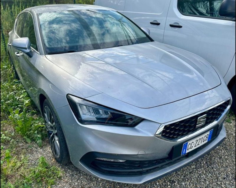 SEAT Leon 1.5 eTSI 150 CV DSG Xcellence  del 2021 usata a Castenaso