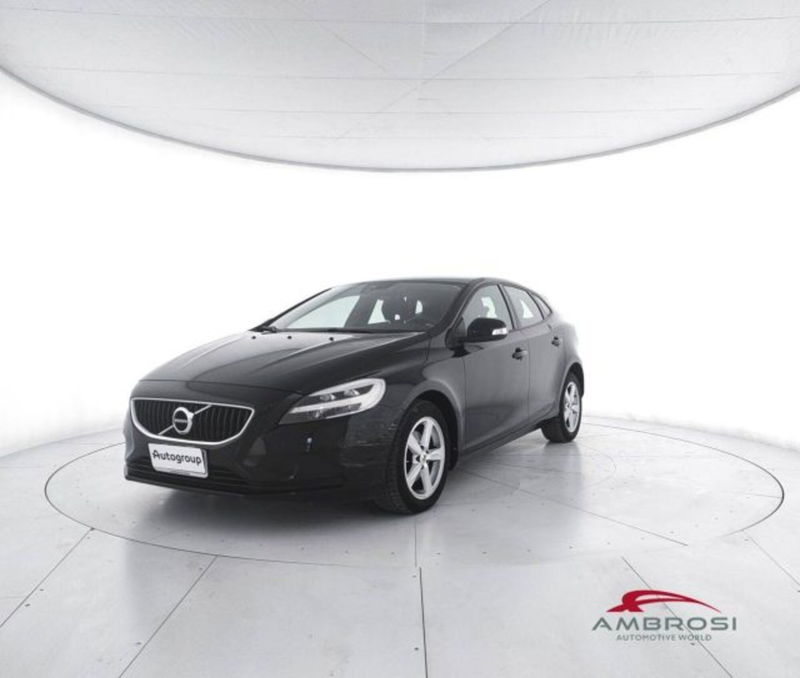 Volvo V40 D2 Momentum N1  del 2016 usata a Corciano