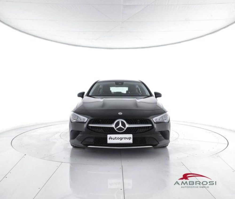 Mercedes-Benz CLA Shooting Brake usata a Perugia (5)