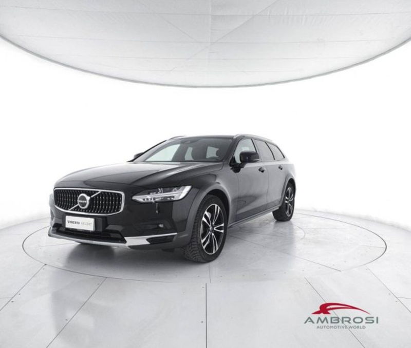 Volvo V90 Cross Country B4 (d) AWD Geatronic Business Pro Line  del 2020 usata a Corciano