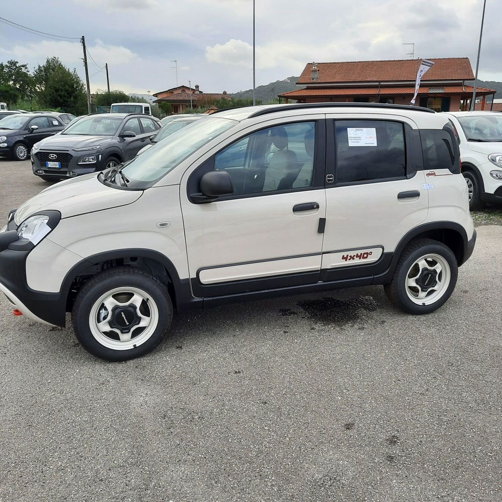 Fiat Panda Cross nuova a La Spezia (4)