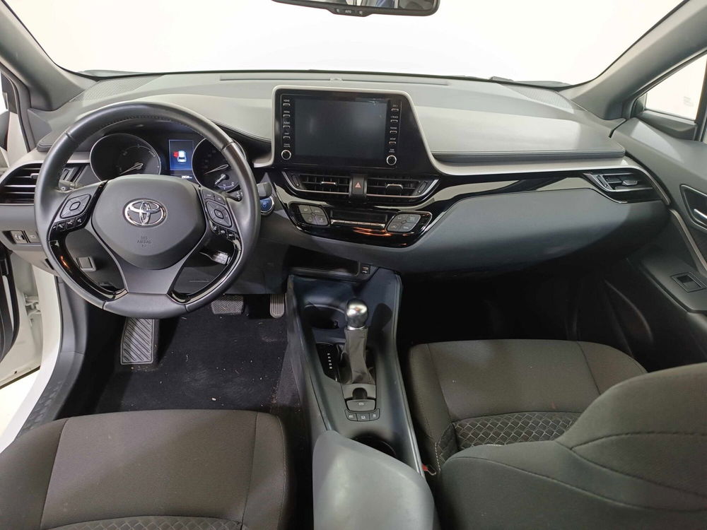 Toyota Toyota C-HR usata a Salerno (8)