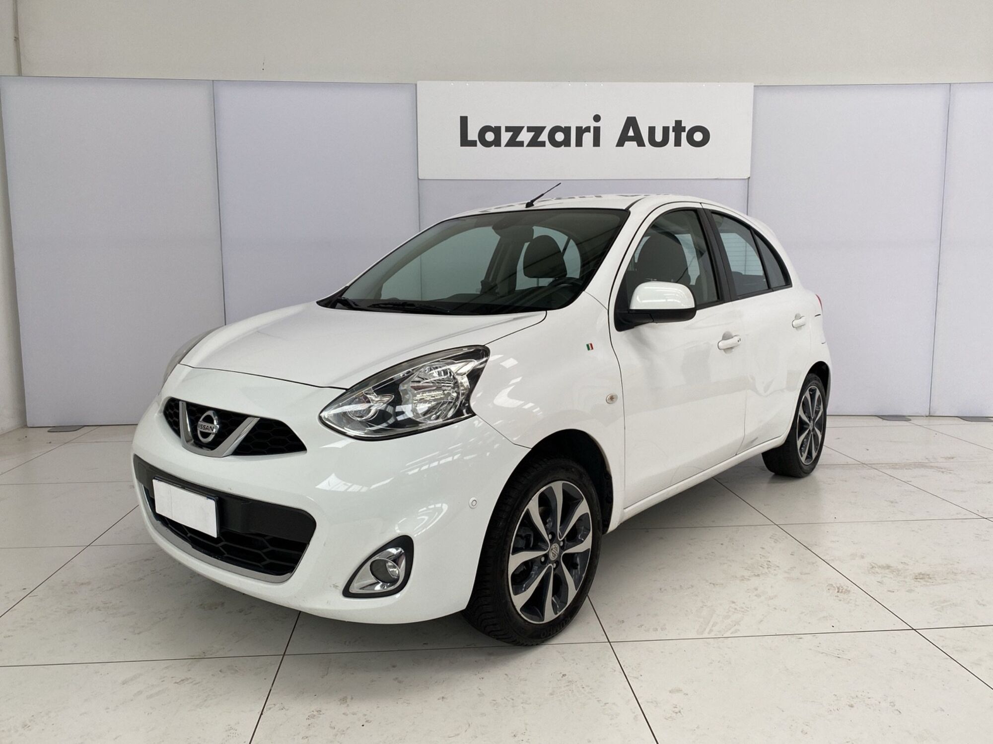 Nissan Micra 1.2 12V 5 porte N-TEC del 2015 usata a Cornegliano Laudense