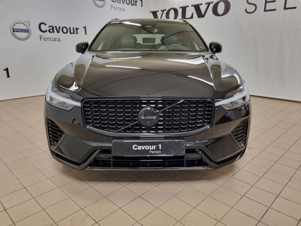 Volvo XC60 nuova a Ferrara (3)