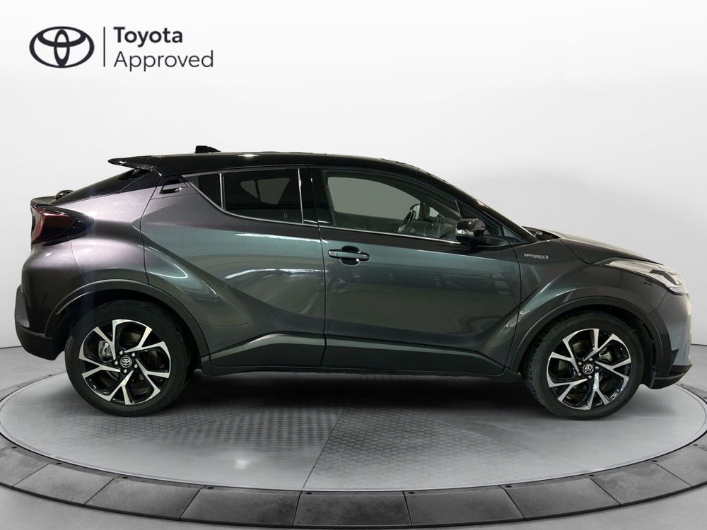 Toyota Toyota C-HR usata a Milano (14)