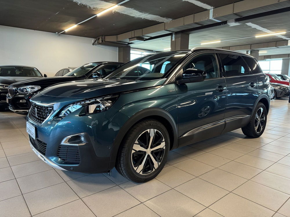 Peugeot 5008 usata a Messina