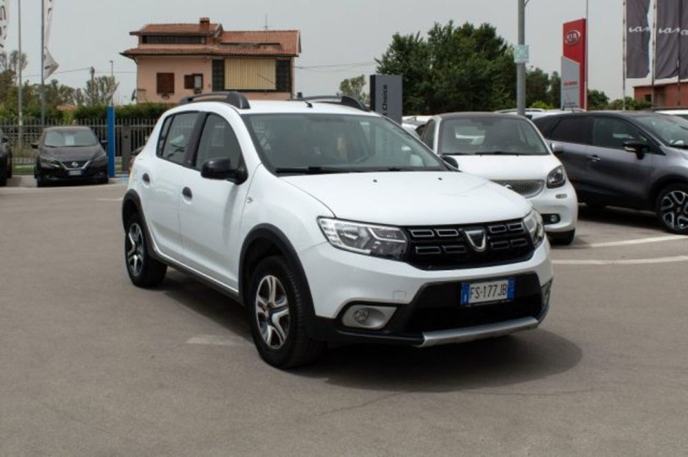 Dacia Sandero usata a Latina