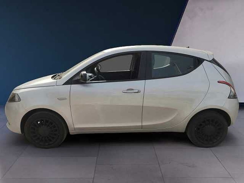 Lancia Ypsilon usata a Carbonia-Iglesias (4)