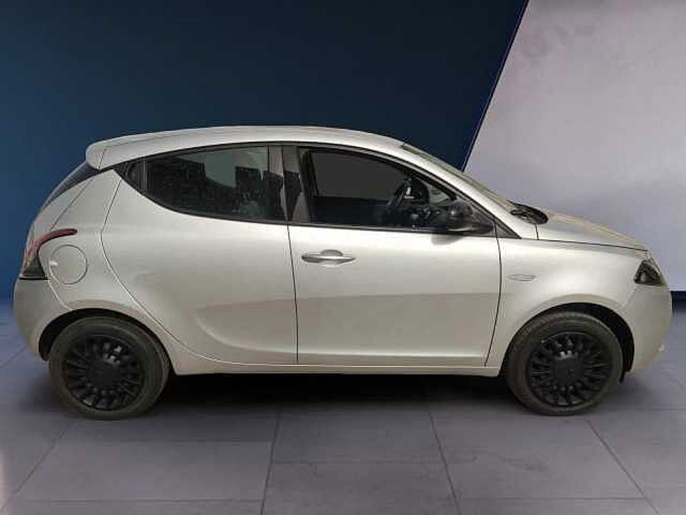 Lancia Ypsilon usata a Carbonia-Iglesias (7)