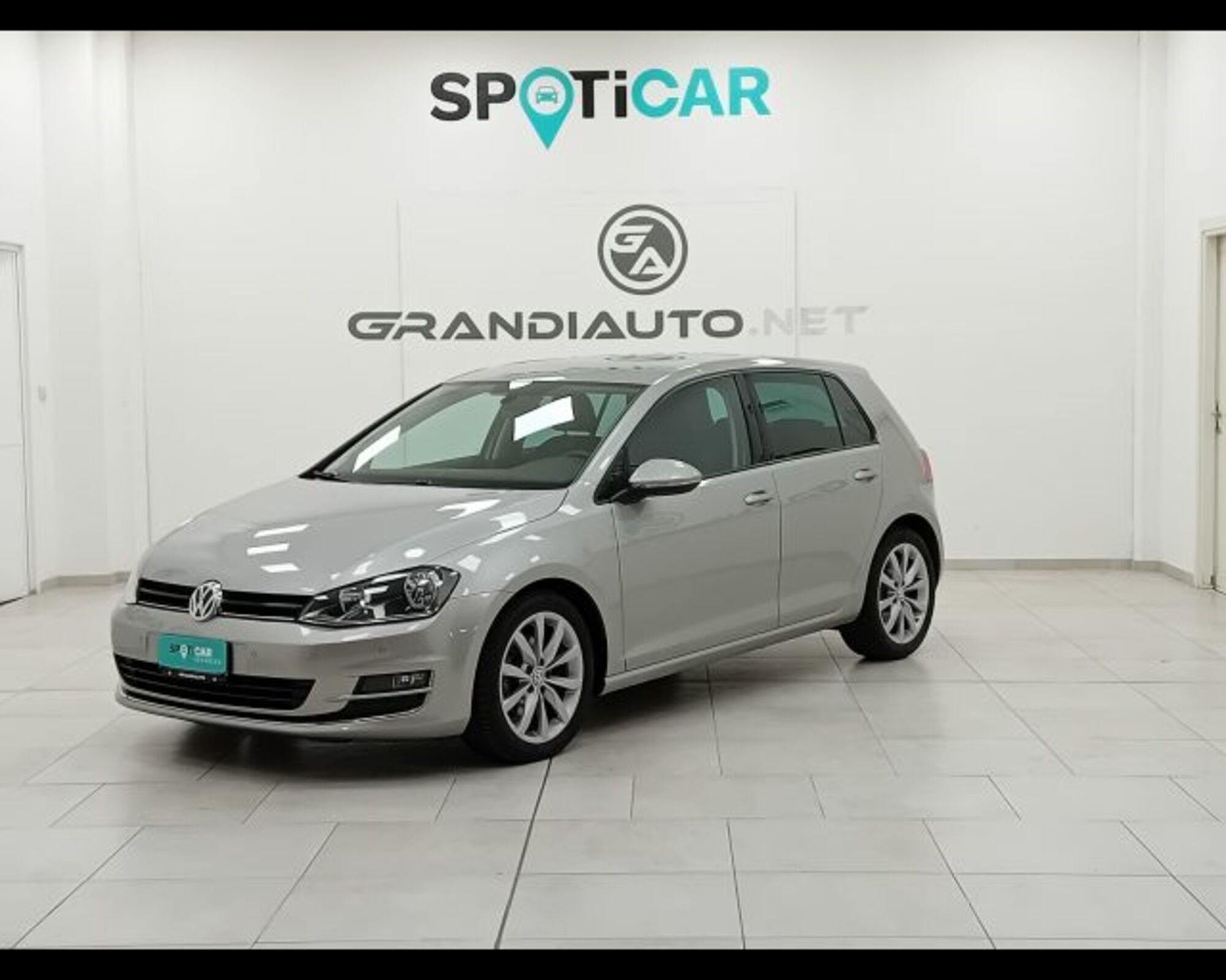 Volkswagen Golf 1.6 TDI DPF 5p. Highline del 2013 usata a Alessandria