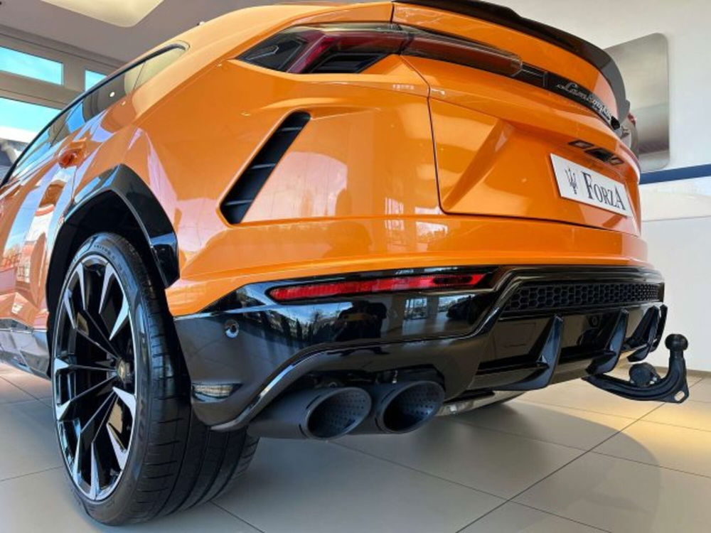 Lamborghini Urus usata a Torino (13)