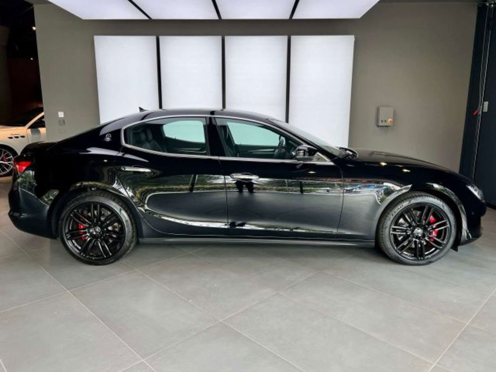 Maserati Ghibli usata a Torino (8)